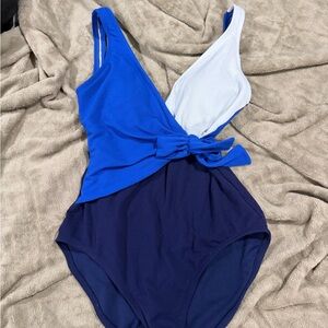 Tommy Bahama women’s bathing suit